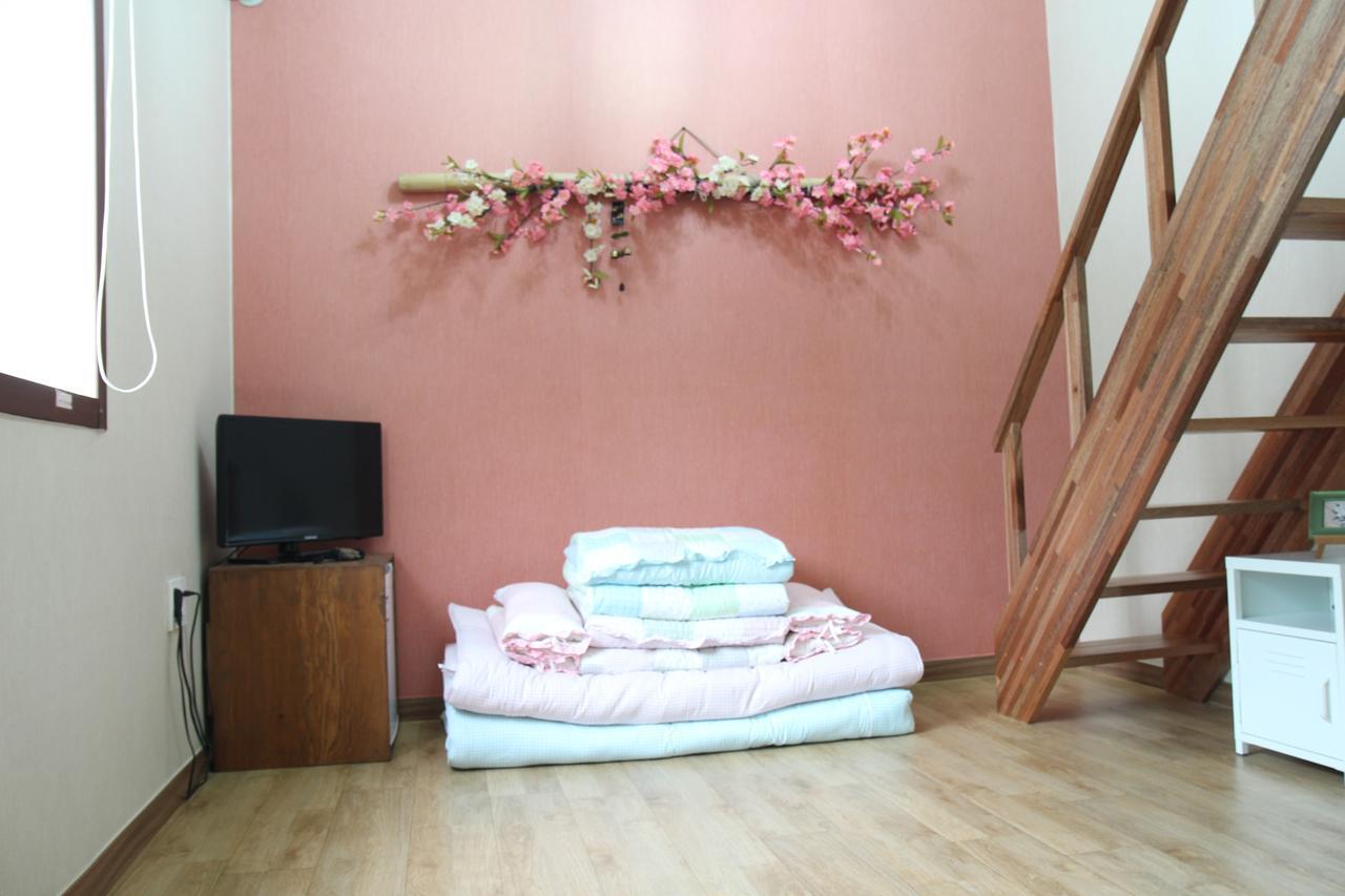 Hotel Eunhaengro 86.2 Jeonju Esterno foto