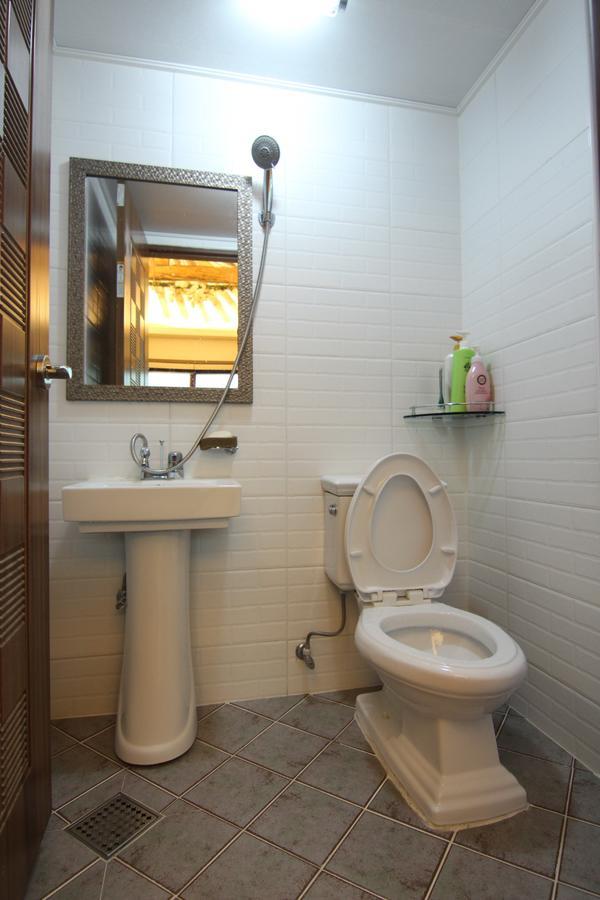 Hotel Eunhaengro 86.2 Jeonju Esterno foto
