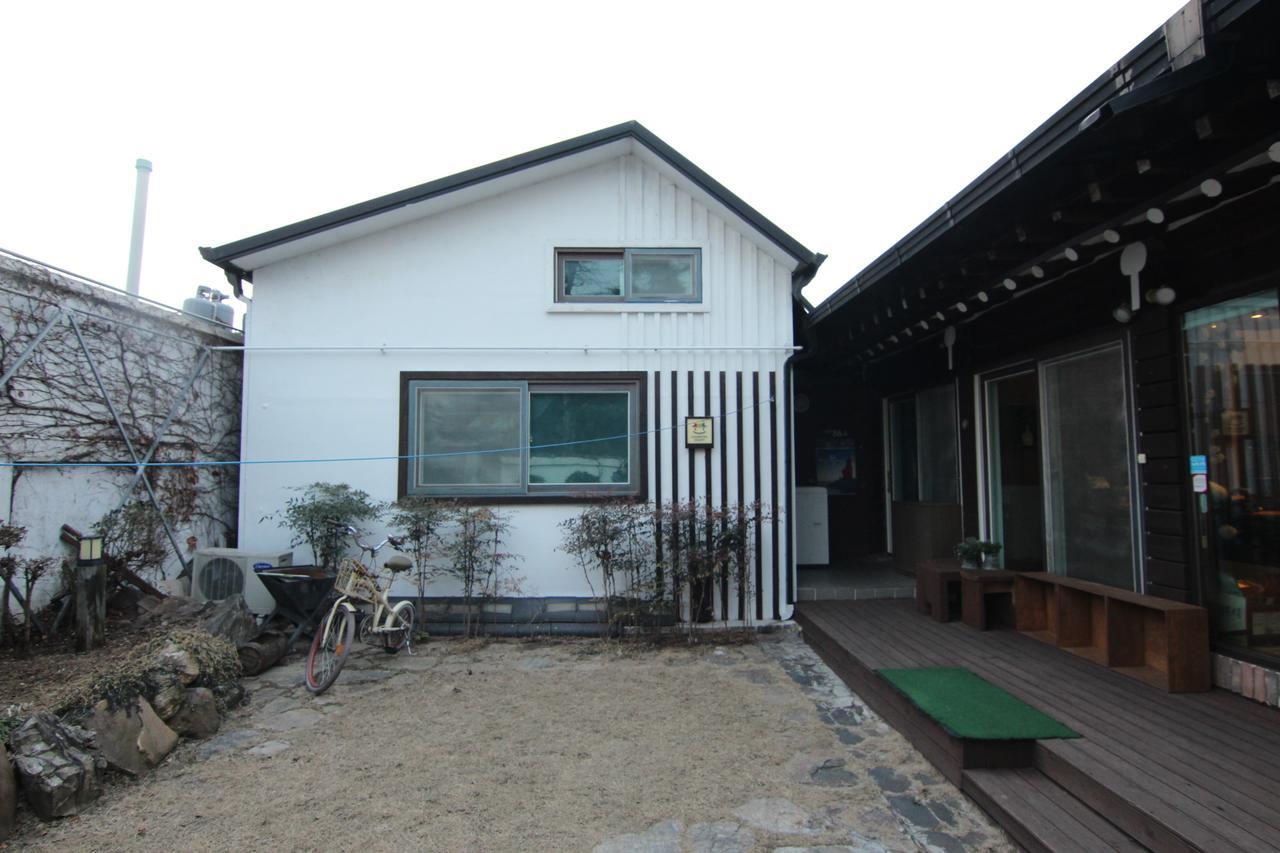 Hotel Eunhaengro 86.2 Jeonju Esterno foto