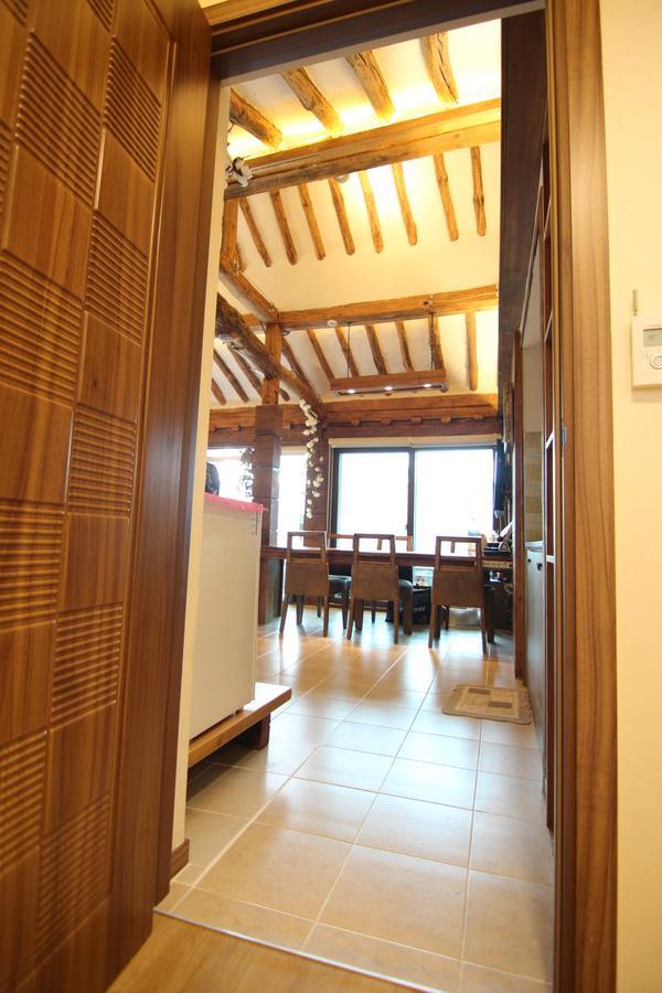 Hotel Eunhaengro 86.2 Jeonju Esterno foto