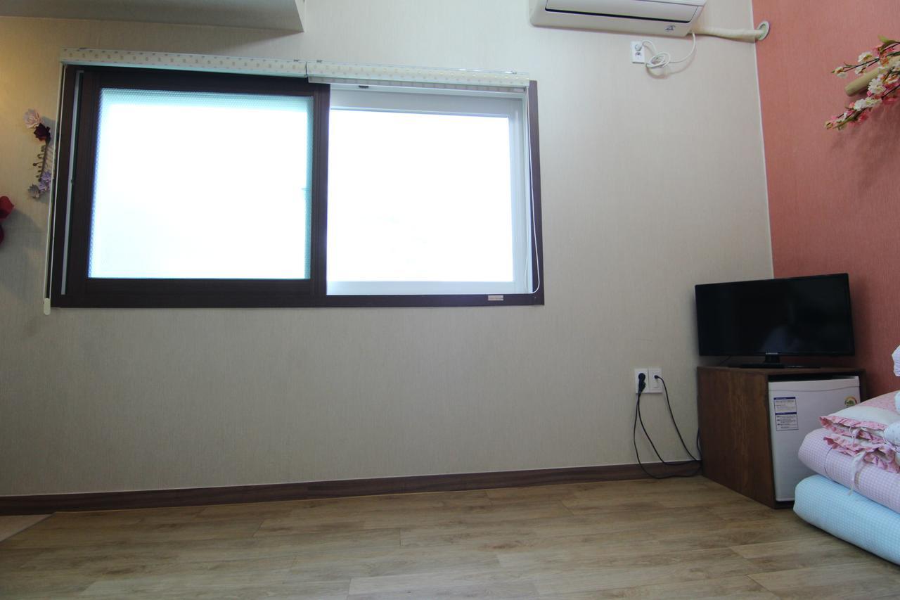 Hotel Eunhaengro 86.2 Jeonju Esterno foto