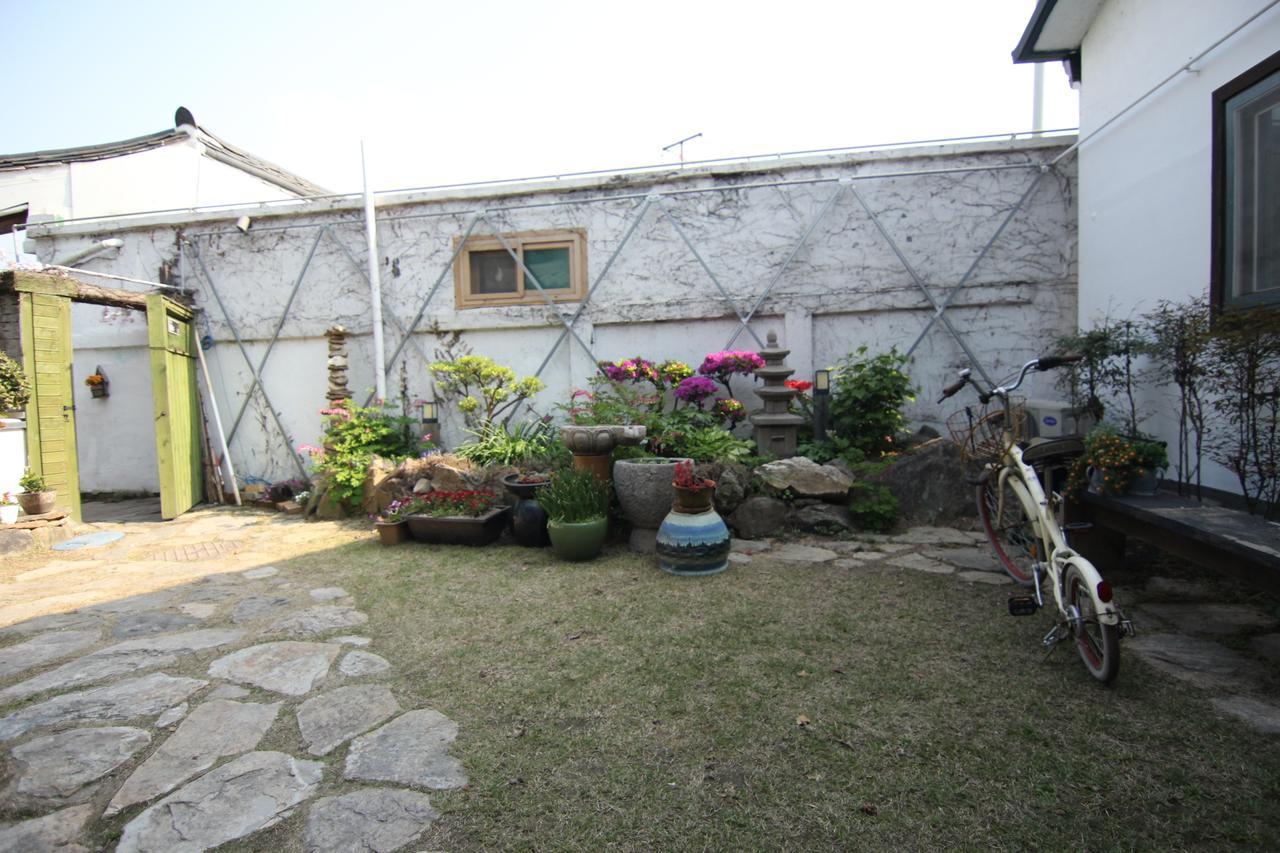 Hotel Eunhaengro 86.2 Jeonju Esterno foto