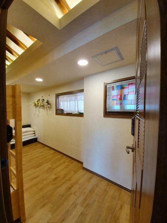 Hotel Eunhaengro 86.2 Jeonju Esterno foto